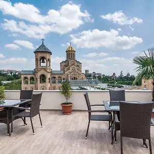 https://epic-hotel-tbilisi.alltbilisihotels.com